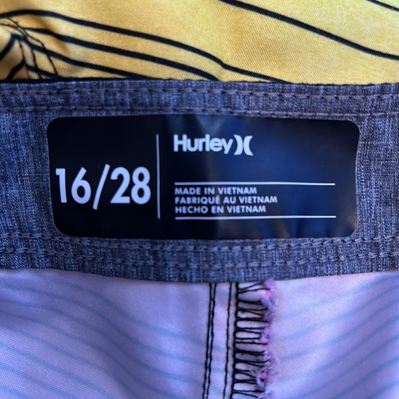Men’s Hurley Swim Trunks - Picture 3 of 4